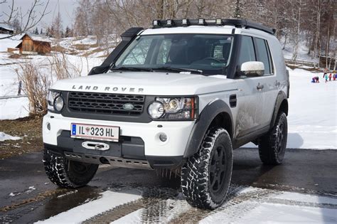 Tough snow | Land rover, Range rover off road, Rover discovery