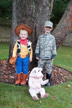 Hamm - Toy Story costume | Toy story costumes, Toy story, Costumes