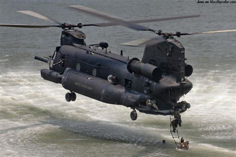 Boeing MH-47 Chinook: Photos, History, Specification