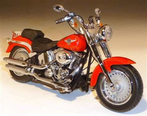 2011 Harley Davidson Fat Boy Diecast Motorcycle 1:12 Scarlet Red 81149 ...