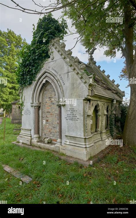 kensal green cemetery london Stock Photo - Alamy