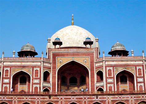 The Jewel of Mughal Architecture - Humayun's Tomb