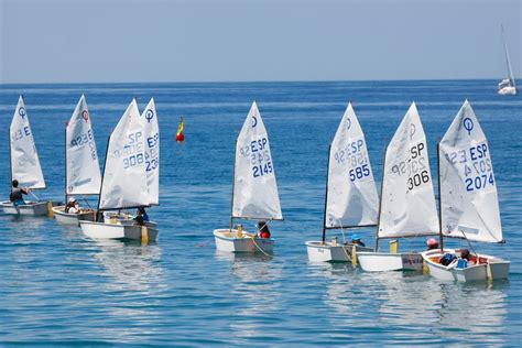 Dinghy Sailing - What You Need To Know? - SailingEurope Blog