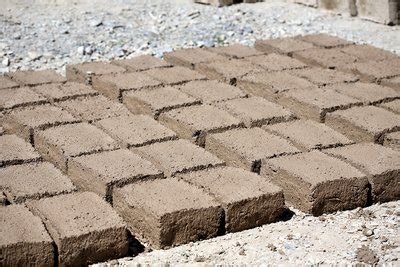 Mud bricks - Stock Image - T807/0116 - Science Photo Library