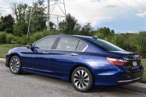 Review: 2017 Honda Accord Hybrid - 95 Octane