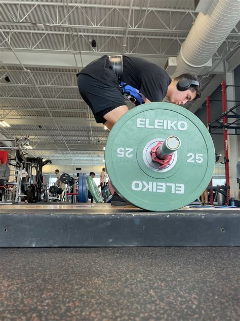 Deadlift form check : r/formcheck