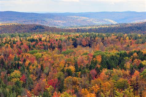 5 Amazing Fall Foliage Hikes in Vermont | Best of Burlington