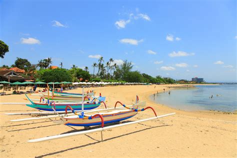 Sanur Beach, Enjoying The Beautiful Sunrise - Traveldigg.com