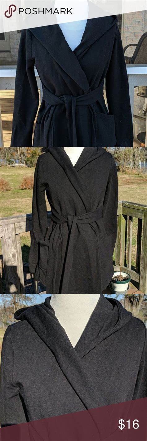 Old Navy Maternity Bathrobe NWOT | Old navy maternity, Clothes design ...