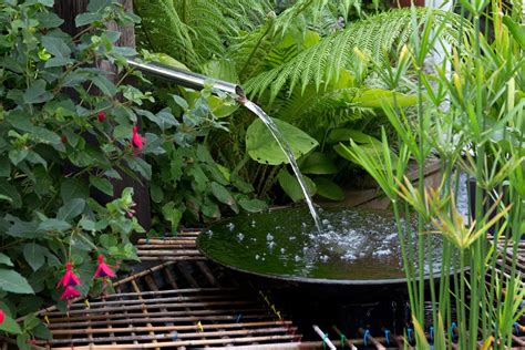 Get Inspiring with These 36 Inventive Garden Fountain and Water Feature ...