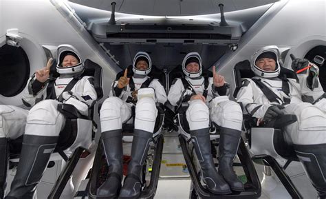 NASA SpaceX Crew-1 Astronauts Splash Down Safely After Record Space ...