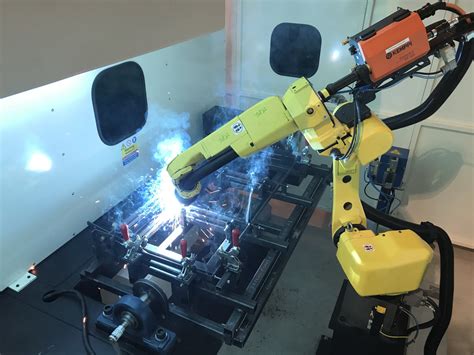 Fanuc Robotic Welding Systems | Robot Welding by Cyber-Weld