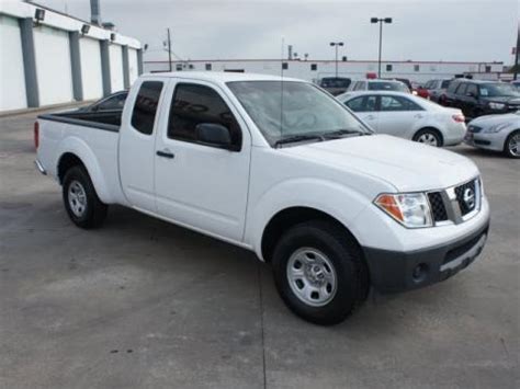 2007 Nissan Frontier Data, Info and Specs | GTCarLot.com