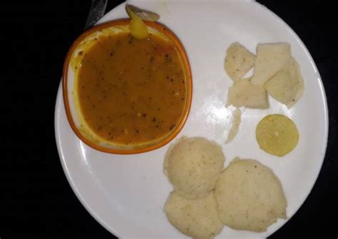 Idli sambhar Recipe by shweta rani - Cookpad