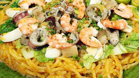 How To Cook The Best Pancit Malabon | Eat Like Pinoy