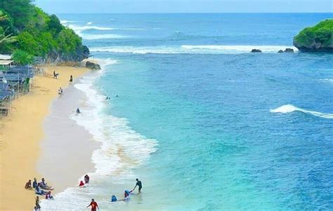 Rekomendasi 5 Pantai Jogja Favorit Dengan Pemandangan Terindah ...