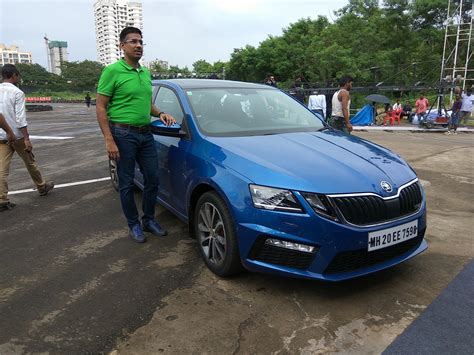 Skoda Octavia RS India launch blue colour