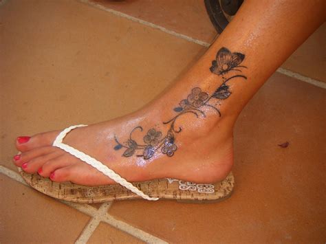 Foot tattoo by isammimi on DeviantArt