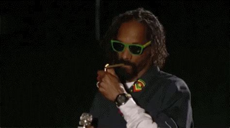 Snoop Dogg GIF - Find & Share on GIPHY