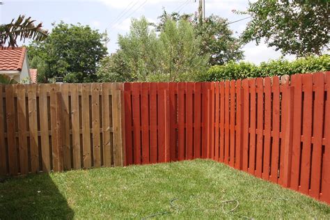 The Best Paint Colors For Wood Fences - Paint Colors