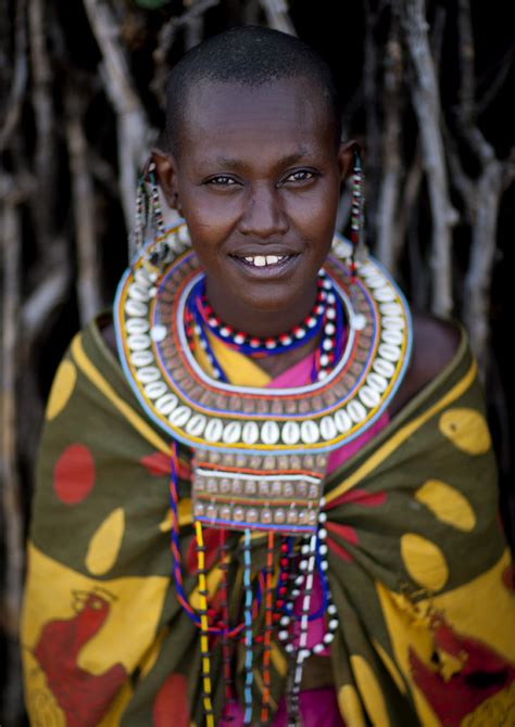 Maasai woman in traditional clothes - Kenya | The Maasais li… | Flickr