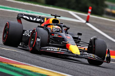 レッドブルF1技術者「RB18はリアの負荷の生成方法が大きく異なる」 - glbnews.com