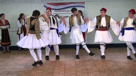 Traditional Greek Man's Dance by Kyklonas Hellenic Dancers - YouTube