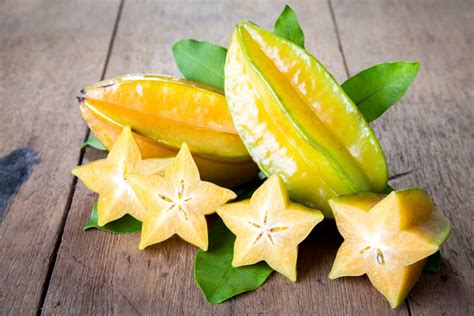 Fruta estrella o carambola: valor nutricional y contraindicaciones