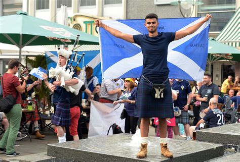 In Pictures: Tartan Army show the world champions how to prepare for a ...