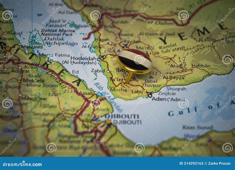 Taiz Pinned on a Map with Flag of Yemen Stock Image - Image of ...