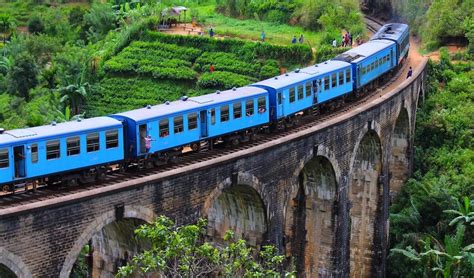 Trains in Sri Lanka - Driving in Sri Lanka