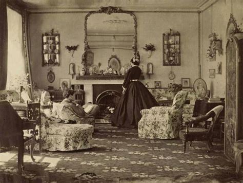 Amazing Vintage Photos of the Inside of 1800s Victorian Homes