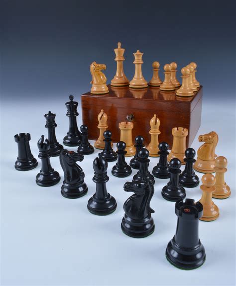 ANTIQUE JAQUES STAUNTON CHESS SET