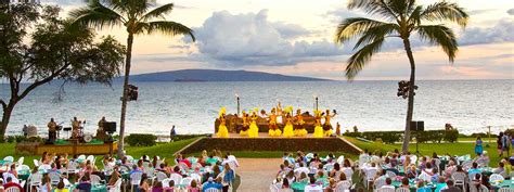 Maui Luau Tickets | Hawaiian Luaus | Information and Tickets | 808-879-6260