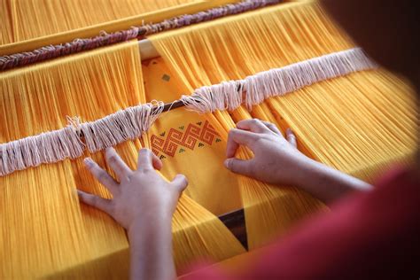 Fabric Weaving - Top 6 tools used in it.