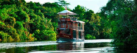 Peru Amazon Tours | Amazon River Tour | Voyagers Travel