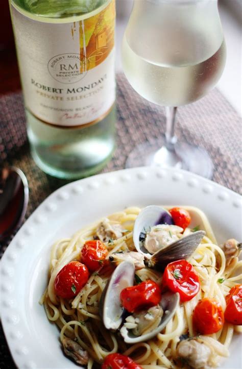 Linguine with Clams, Thyme, and Blistered Cherry Tomatoes | Vegetarian ...