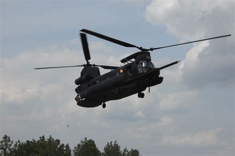 Photo : MH-47