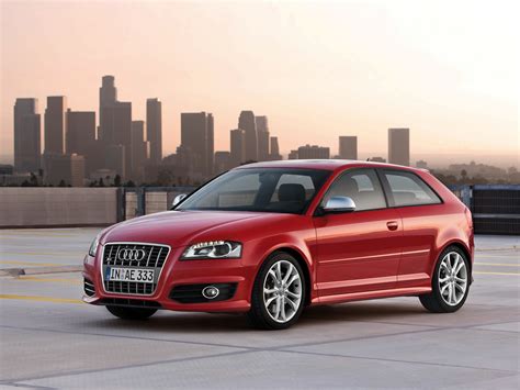 S3 Hatchback 3-door / 8P/8PA facelift / S3 / Audi / Database / Carlook