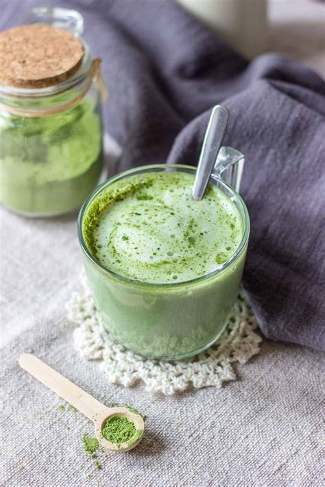 Matcha Green Tea Latte - Antioxidant-rich drink perfect for mornings!