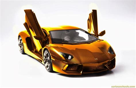 Mobil Replika Lamborghini Aventador Emas - Laurencius