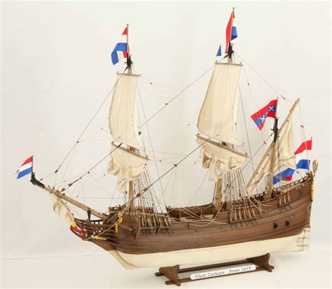 Ship model Dutch fluyt ZEEHAEN of 1639 | Sailing ship model, Model ...