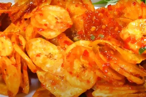 Kreasikan Camilan Lezat: Resep Keripik Pisang Pedas Manis Balado yang ...