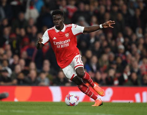 Bukayo Saka says 'I'm giving everything back' as Arsenal star signs new ...