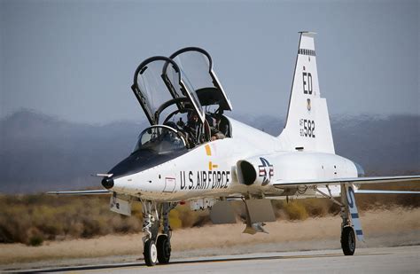 Boeing Beats Lockheed for $9.2 Billion Air Force Trainer Program ...