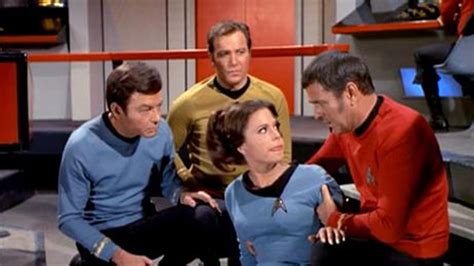 Watch Star Trek: The Original Series (Remastered) Season 3 Episode 18 ...