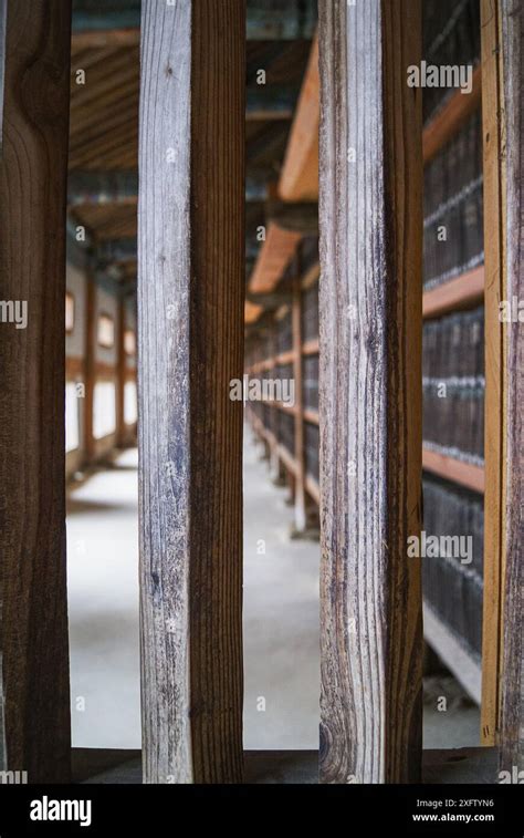 Wooden corridor housing Tripitaka Koreana, Haeinsa Temple, Korea Stock ...