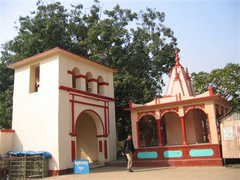 Hindu Temples of India: Dhakeshwari Temple, Dhaka, Bangladesh