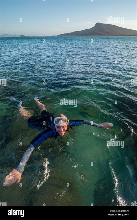 Snorkeling off Isla Espiritu Santo in Mexico's Sea of Cortez Stock ...