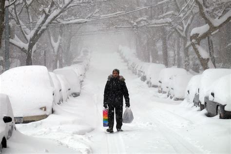 East Coast blizzard makes top 5 worst Northeast snowstorms - CBS News